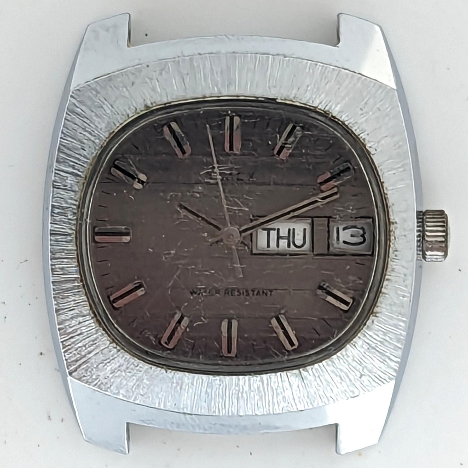 Vintage Timex Marlin 27950-10677 1977