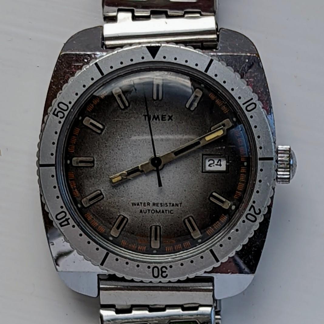 Vintage Timex Viscount 47671-03276 1976