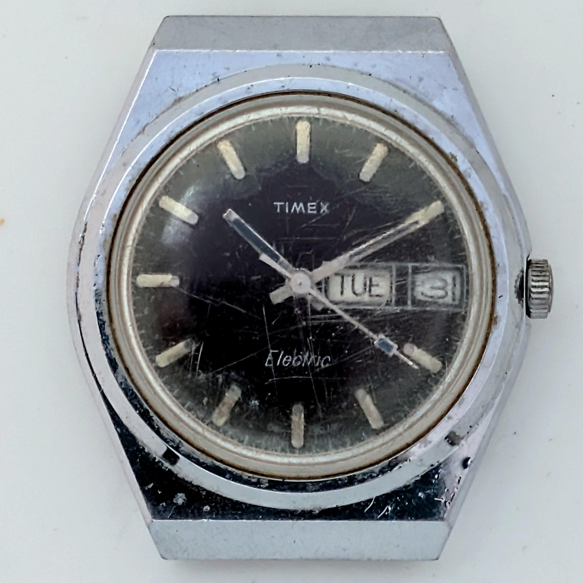 Timex 77851 26278 Electric Day Date 1978
