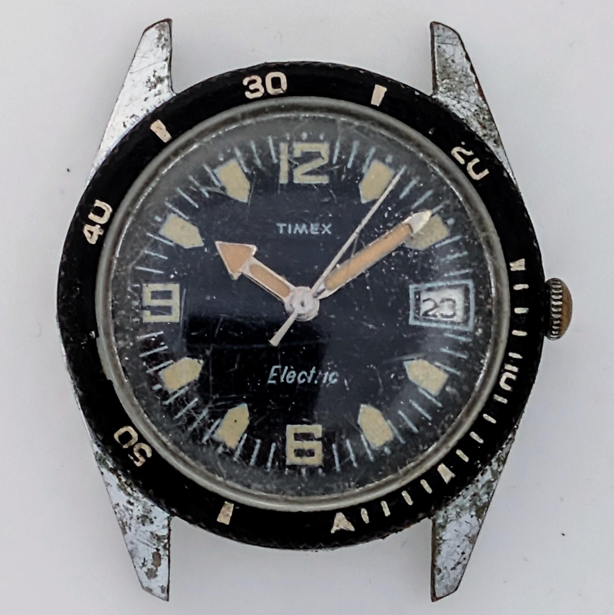 Timex 9677 4170 Electric Calendar Skindiver 1970