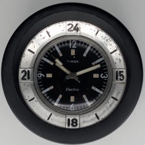 Timex Desk-Auto-Wrist  76153 4072 [1972]