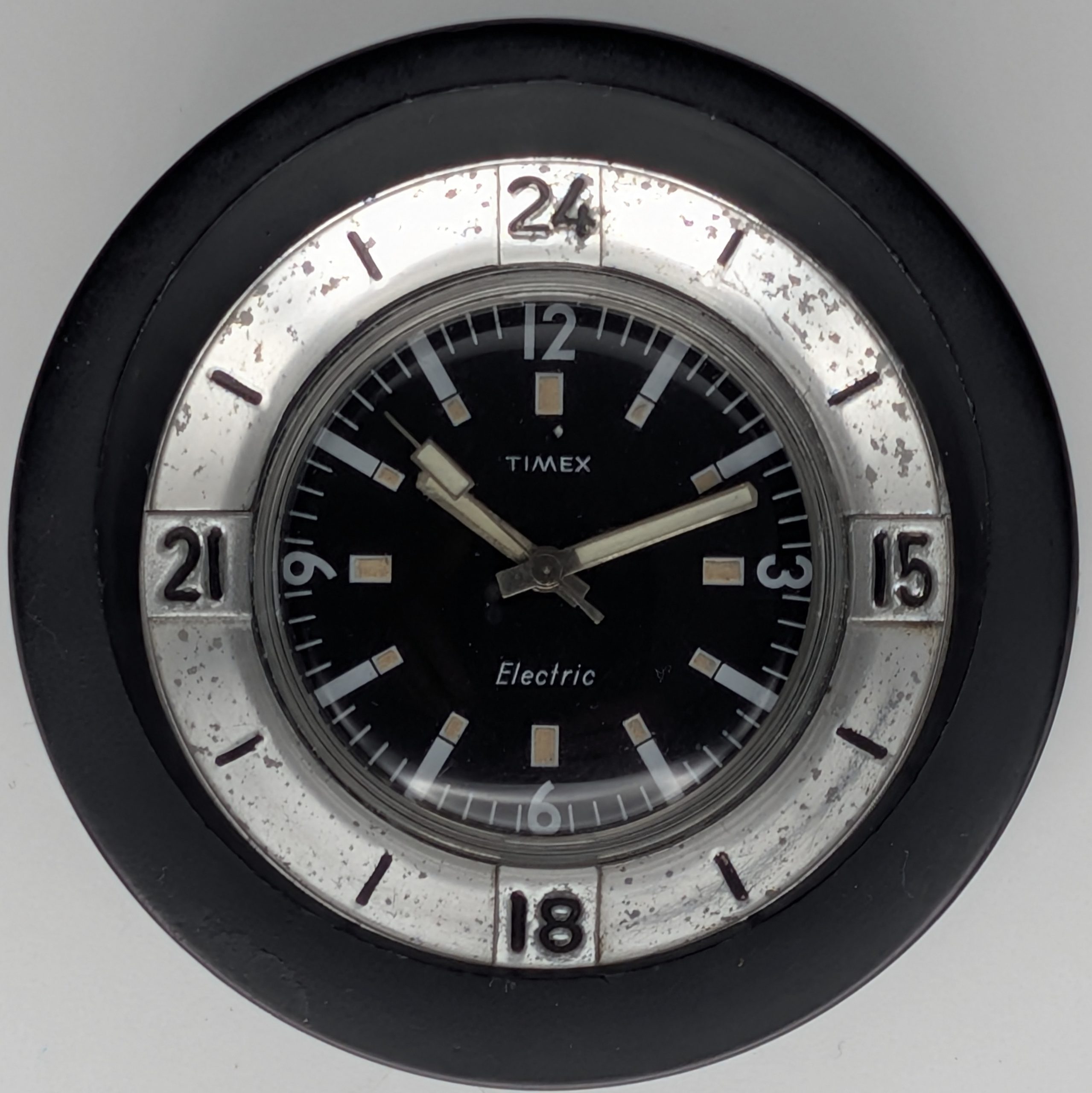 Timex Dashboard Clock 76153 4072 [1972]