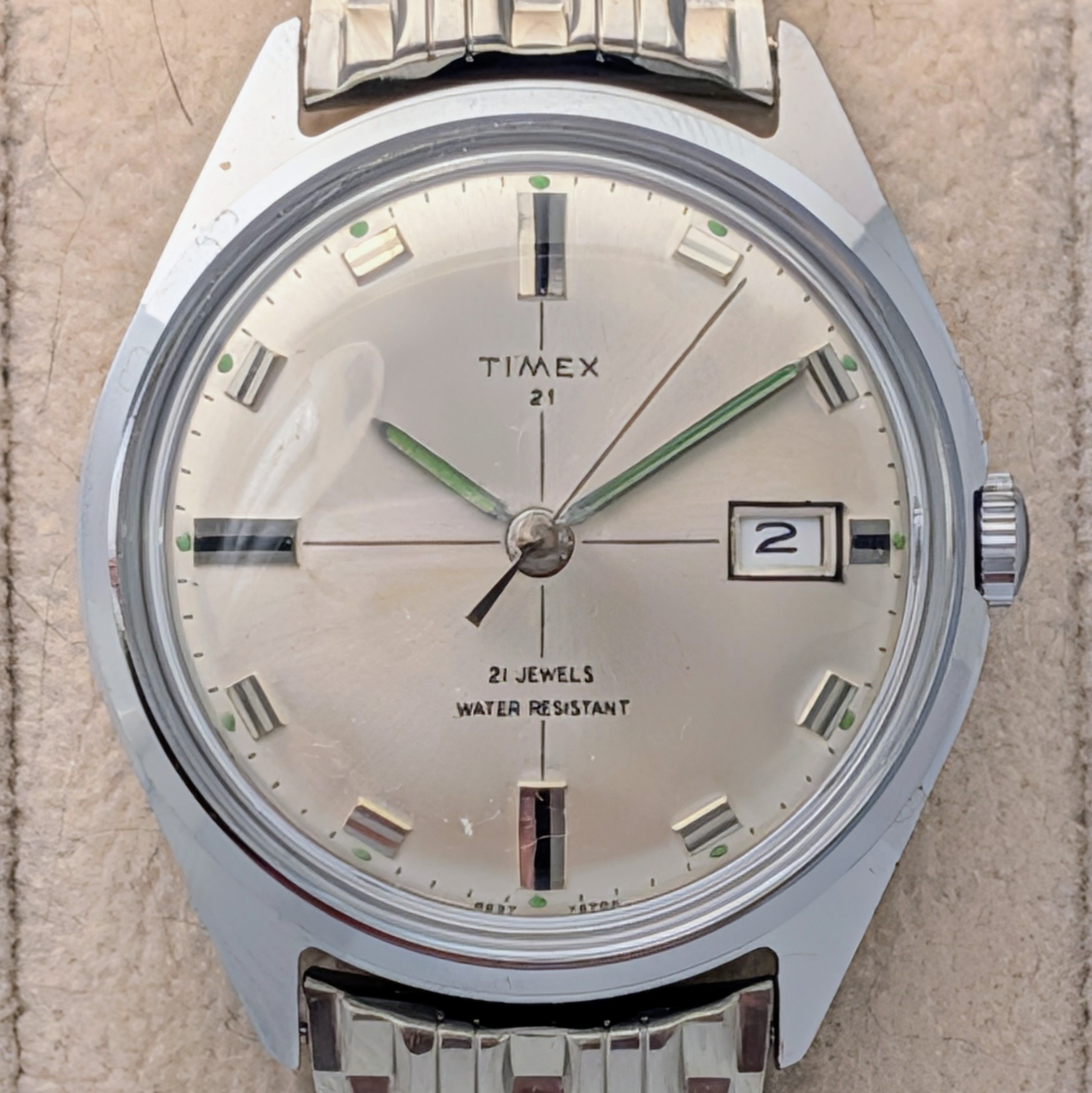 Timex 21 Jewels Calendar Watch, Waterproof 6537 7570a [1970]